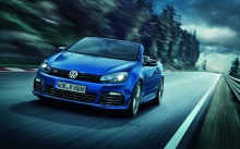  Volkswagen Golf R     